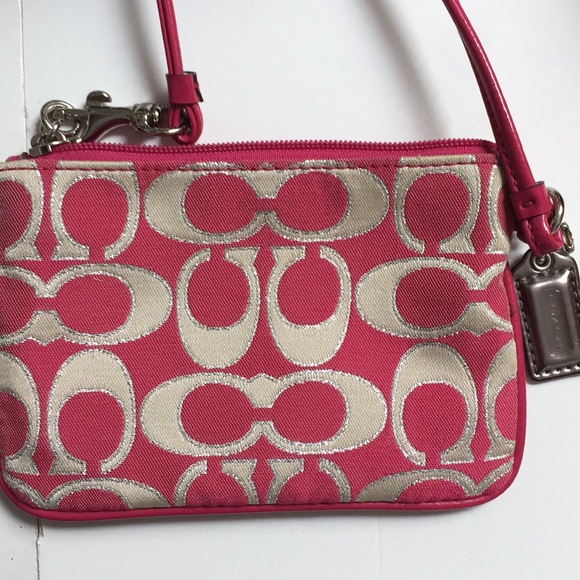 coach wristlet - Picture 3 of 3